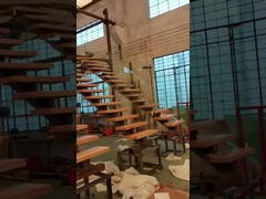 Flache gebogene ausgeglichene Treppe, die Glasedelstahl GlassTread mit der Eisenbahn befördert