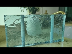 Glasbaustein-Blöcke